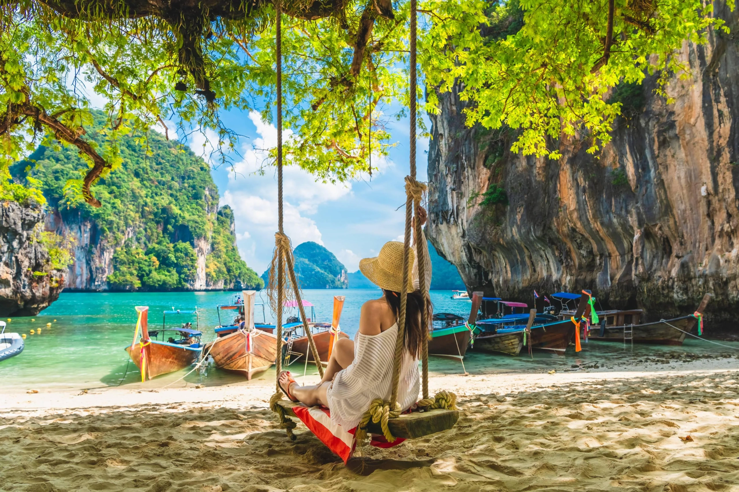 Thailand introduces longer-stay visas to boost tourism & economy