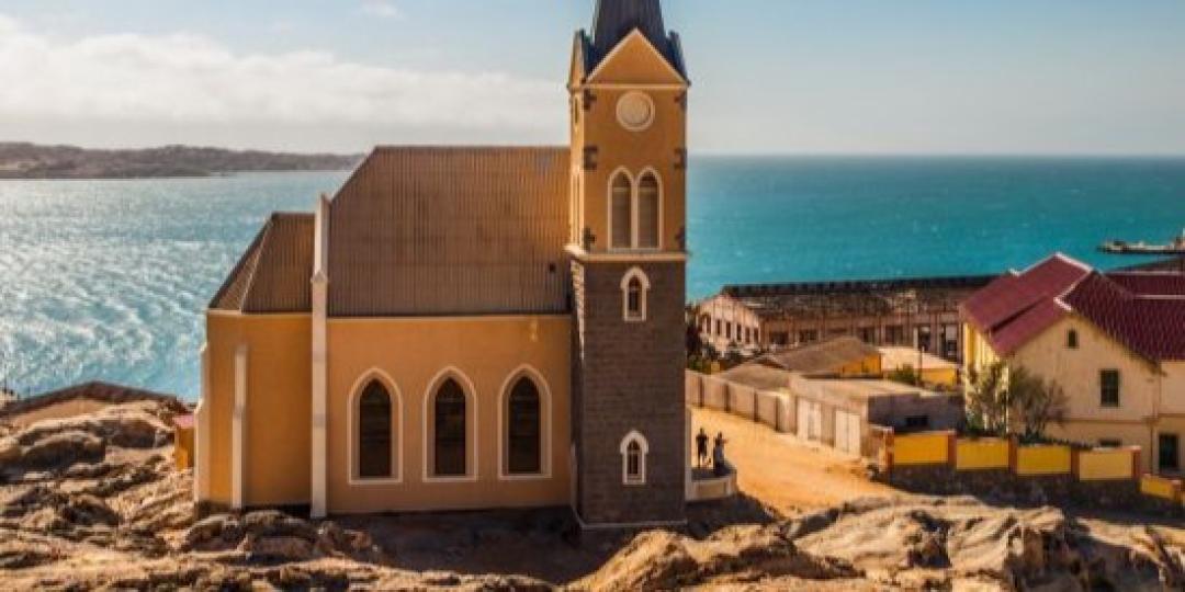 FlyNamibia resumes flights to Lüderitz