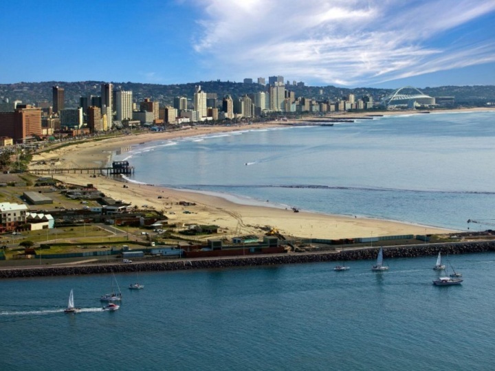 Durban’s Full Coastline Cleared for Swimming as Festive Season Visitor Surge Begins