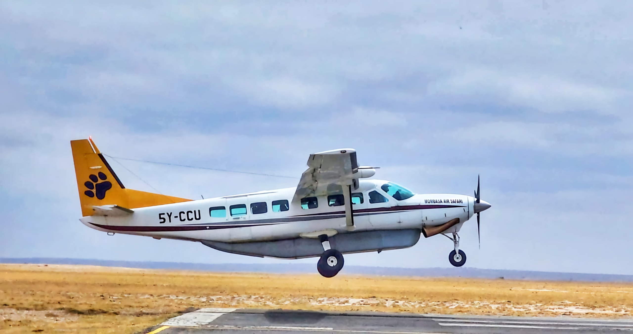 Mombasa Air Safari Unveils First Dash 8, Upgrading Safari and Coastal Connectivity in Kenya